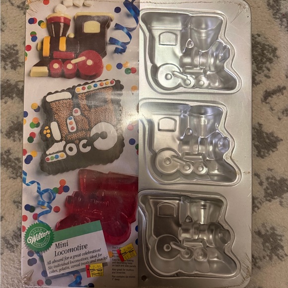 Wilton Other - Wilton Train-Themed Cake Mold Set